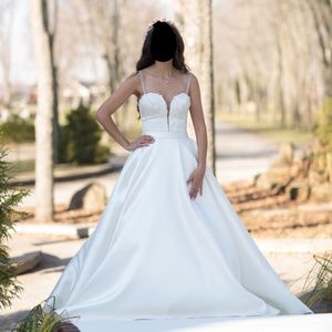 Pronovias skirt